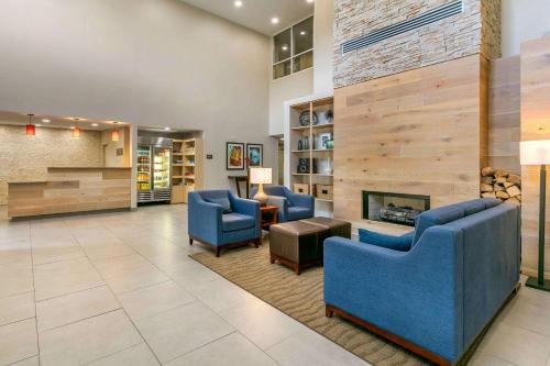 Comfort Inn & Suites Nashville Franklin Cool Springs - main image