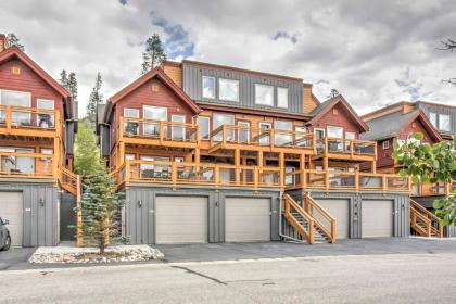 Fraser Townhome near Winter Park with Balcony and Views - image 12