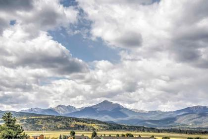 Fraser Townhome near Winter Park with Balcony and Views - image 5