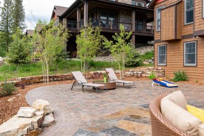 Luxury Chalet #250 Near Resort Hot Tub Fire Pit & Great Views - FREE Activities & Equipment Rentals Daily - image 17