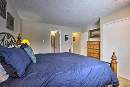 Fraser Condo with Balcony Walk to Ski Shuttle! - image 15