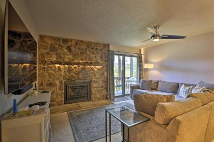 The Jabberwocky Condo with Pool and Sauna Access - image 12