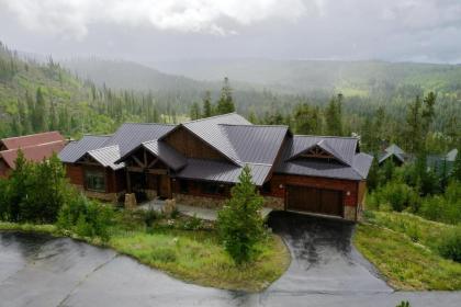 timber top Luxury Villa Near Resort   Hot tub  Amazing Views   FREE Activities  Equipment Rentals Daily Fraser Colorado