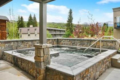 New Luxury Loft #16 Near Resort Huge Hot Tub & Views - FREE Activities & Equipment Rentals Daily - image 5