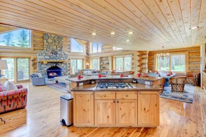 Ranch Creek Luxury Log Home Hot Tub & Great Views - FREE Activities & Equipment Rentals Daily - image 11