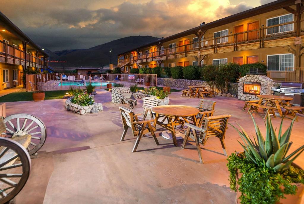 Days Inn by Wyndham Lebec - main image