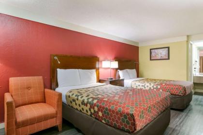 Econo Lodge Frederick I-70 - image 12