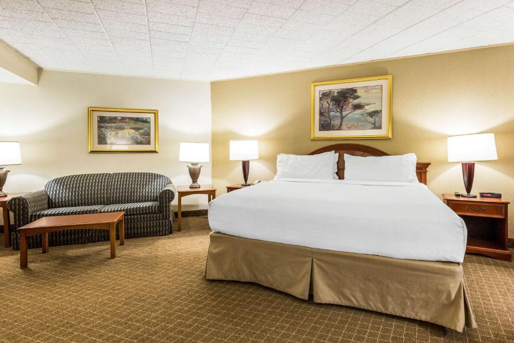 Clarion Inn Frederick Event Center - image 2