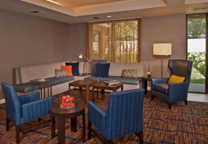 Courtyard by Marriott Frederick - image 11