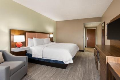 Hampton Inn & Suites Frederick/Fort Detrick - image 3