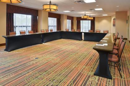 Hampton Inn Frederick - image 10