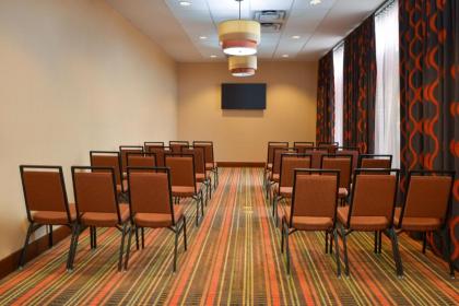 Hampton Inn Frederick - image 12