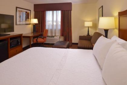 Hampton Inn Frederick - image 2