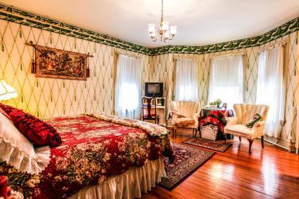 Hollerstown Hill Bed and Breakfast - image 6