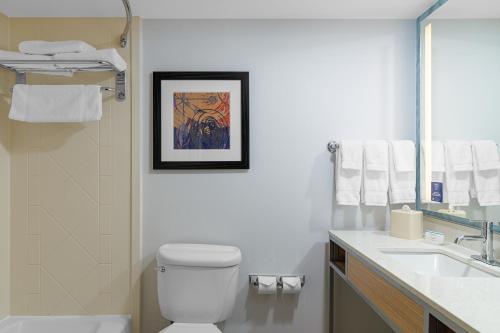 Hilton Garden Inn Fredericksburg - image 4