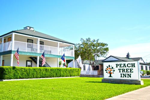 Peach Tree Inn & Suites - main image