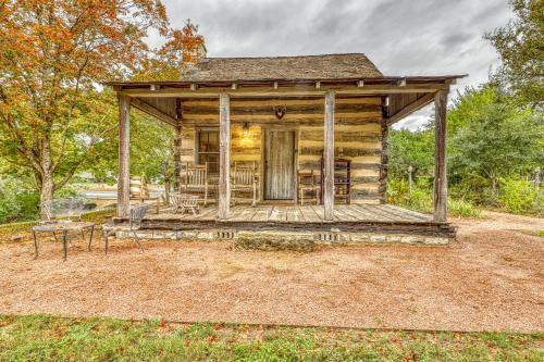 Town Creek Log Cabin - main image