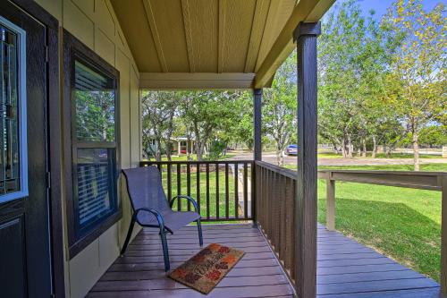 Fredericksburg Cottage about 1 Mile to Main Street! - image 3