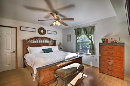 Cozy Cottage Close to Hill Country Vineyards! - image 12