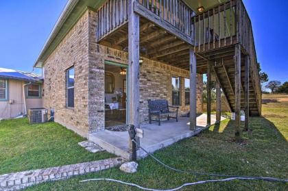 Cozy Cottage Close to Hill Country Vineyards! - image 4