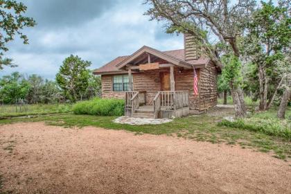 Cedar Bliss Cabin - image 4