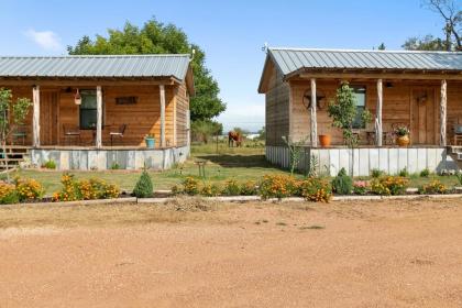 HR Cabin 4 - The Sunflower Cottage - image 13