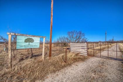 Pecan Farm Haus - image 12