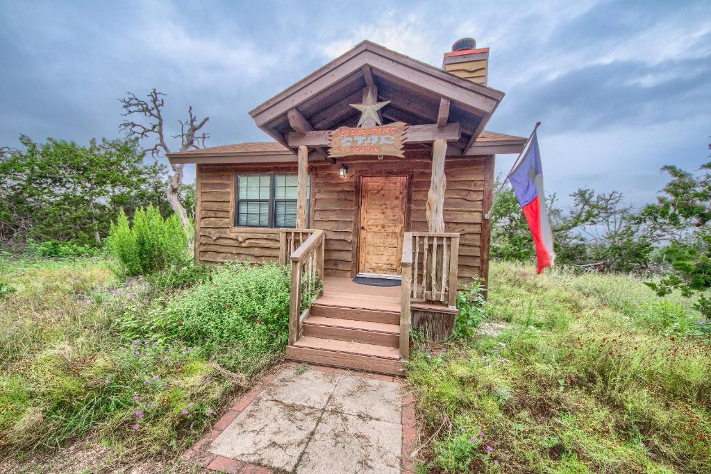 Cedar Bliss Star Cabin - main image