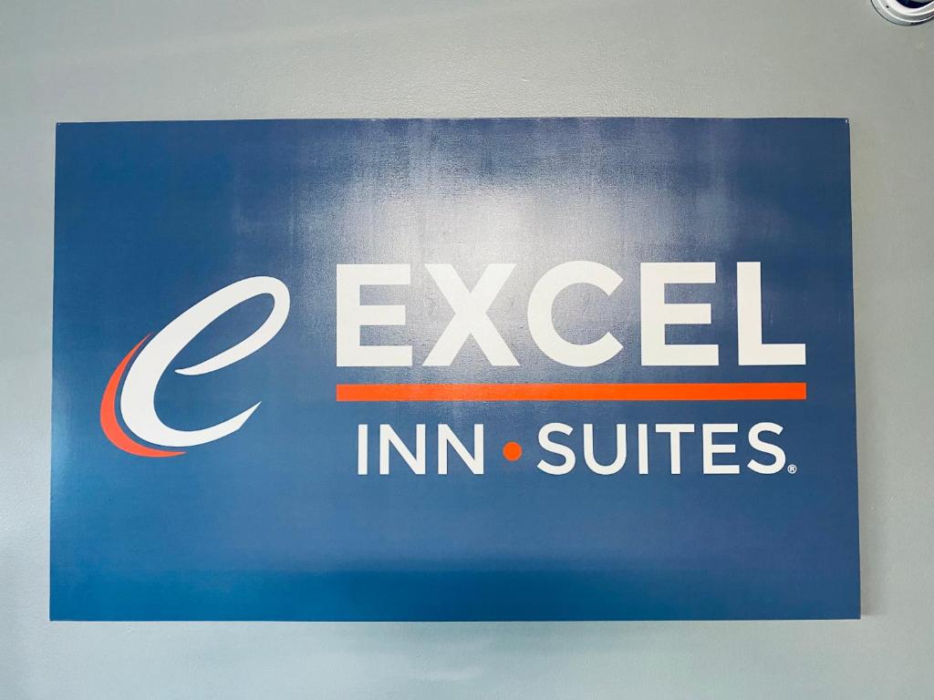 Excel Inn & Suites - image 4