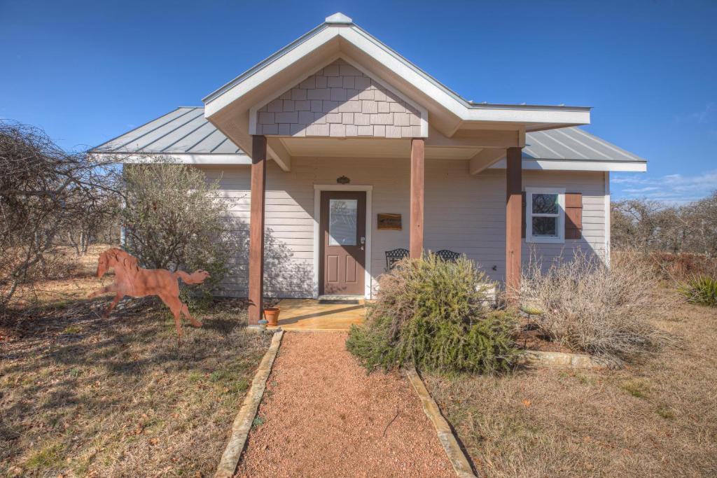 Luxury Cottage with Views Fireplace & Grill! - image 6