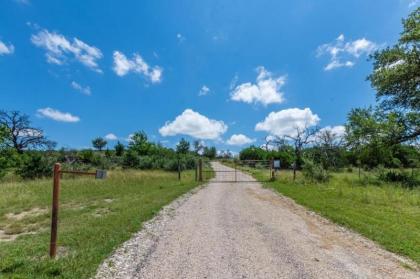 Cottage at Twin Oaks - image 10