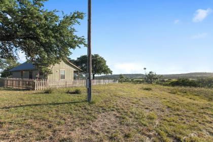 Cottage at Twin Oaks - image 16