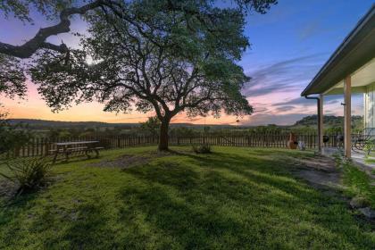 Cottage at Twin Oaks - image 5