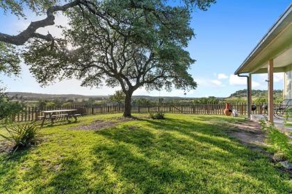 Cottage at Twin Oaks - image 9