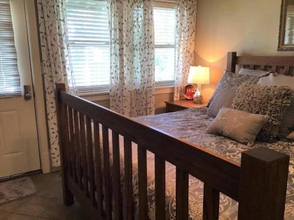 Plain & Fancy Bed & Breakfast - image 15