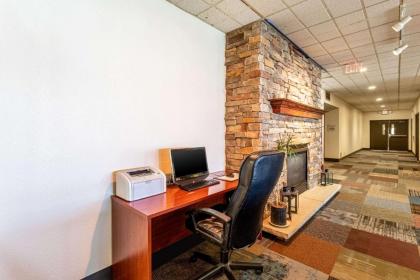 Suburban Extended Stay Hotel - image 14