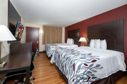 Red Roof Inn Freehold - image 4