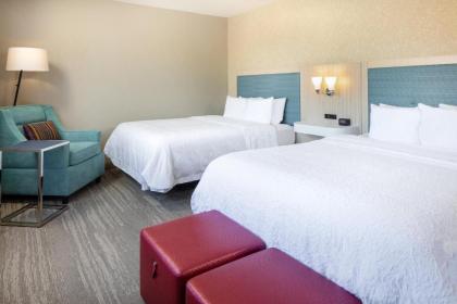 Hampton Inn Freeport - image 9