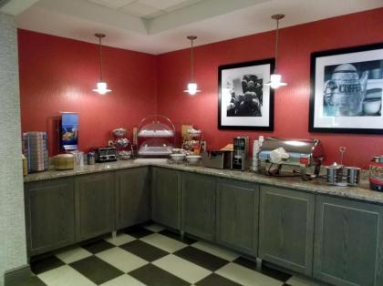 Hampton Inn Freeport/Brunswick - image 7