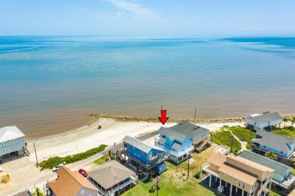 Annie by the Sea - Direct Oceanfront Views from Multi-Tiered Deck! - image 11