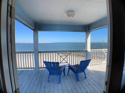 Annie by the Sea - Direct Oceanfront Views from Multi-Tiered Deck! - image 1