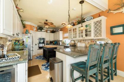 Waterfront Haven - Beautiful Bay Home with 2 Boat Slips! - image 9