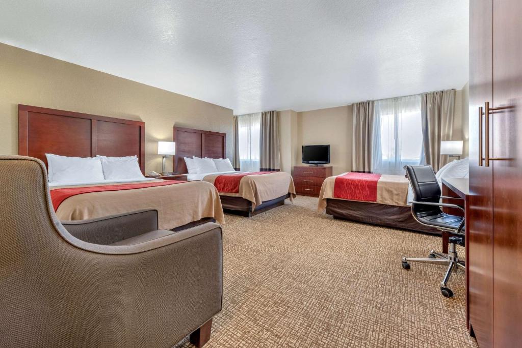 Comfort Inn Fremont - image 2