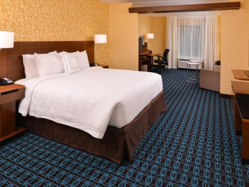 Fairfield Inn & Suites by Marriott Fremont - image 7