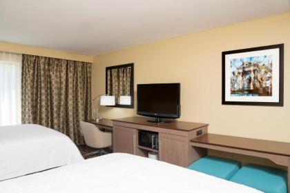 Hampton Inn & Suites Fremont - image 5