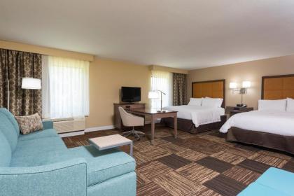 Hampton Inn & Suites Fremont - image 9