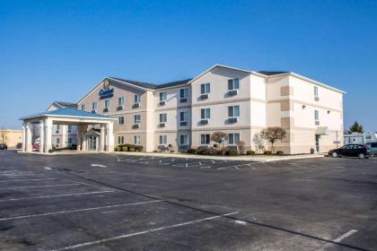 Comfort Inn & Suites Fremont - image 1