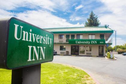 University Inn Fresno - image 10