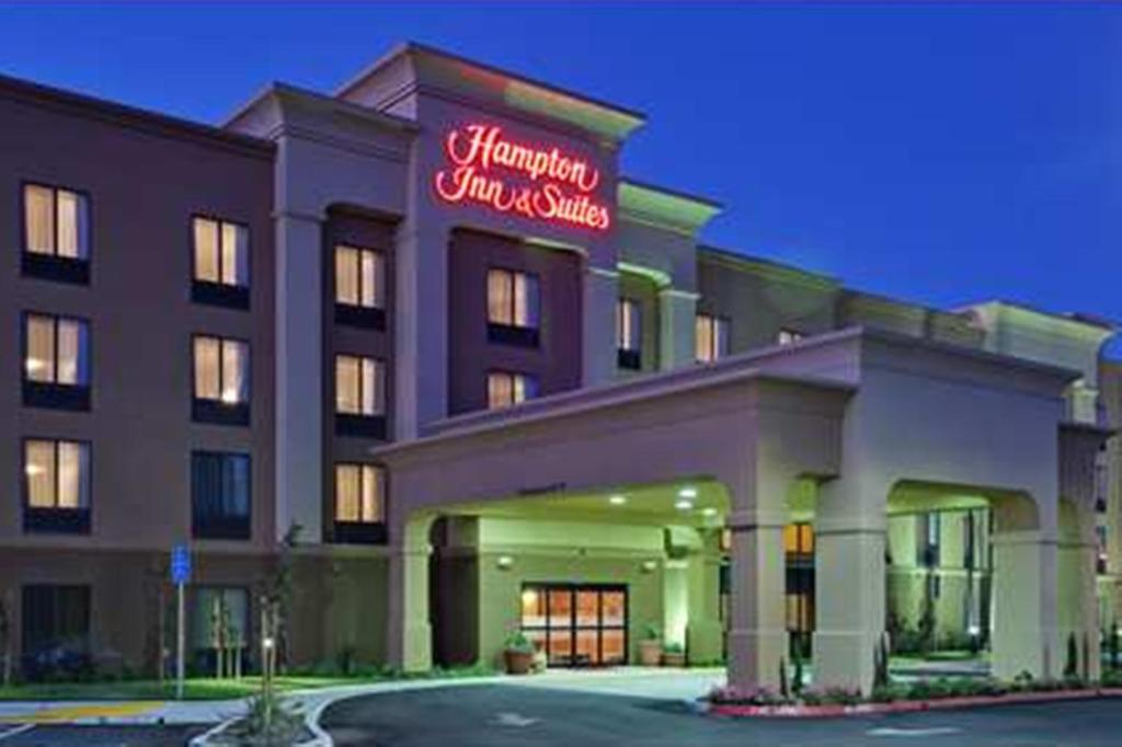 Hampton Inn & Suites Fresno - Northwest - main image