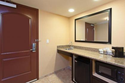 Hampton Inn & Suites Fresno - Northwest - image 15